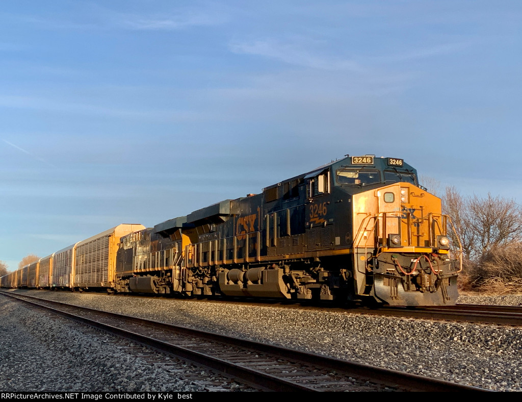 CSX 3246 on Q205
